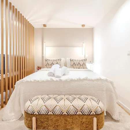 Seventy Four House Апартаменты Брага